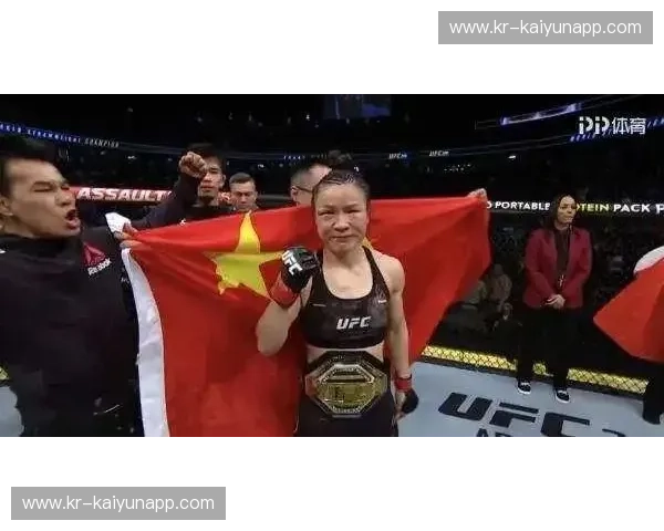 举重赛评：力量与荣耀的极致碰撞，探秘体育的巅峰竞技